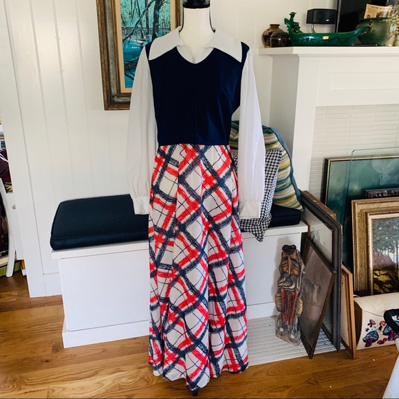Vintage Dresses & Skirts - Vintage 1960’s Long Sleeved Red, White Dress